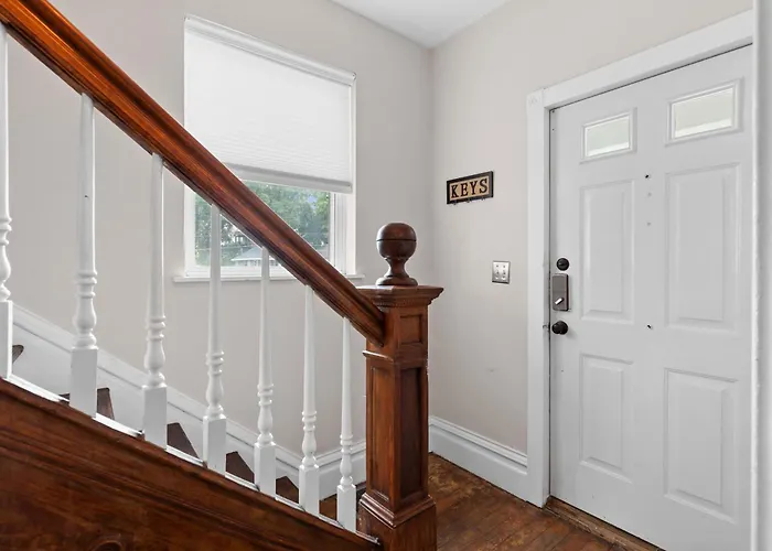 Historic 2 Bedroom House St Charles