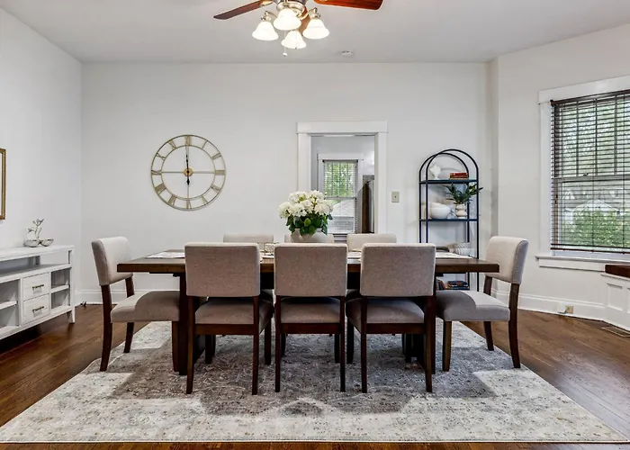 Dog-Friendly House By Main Street